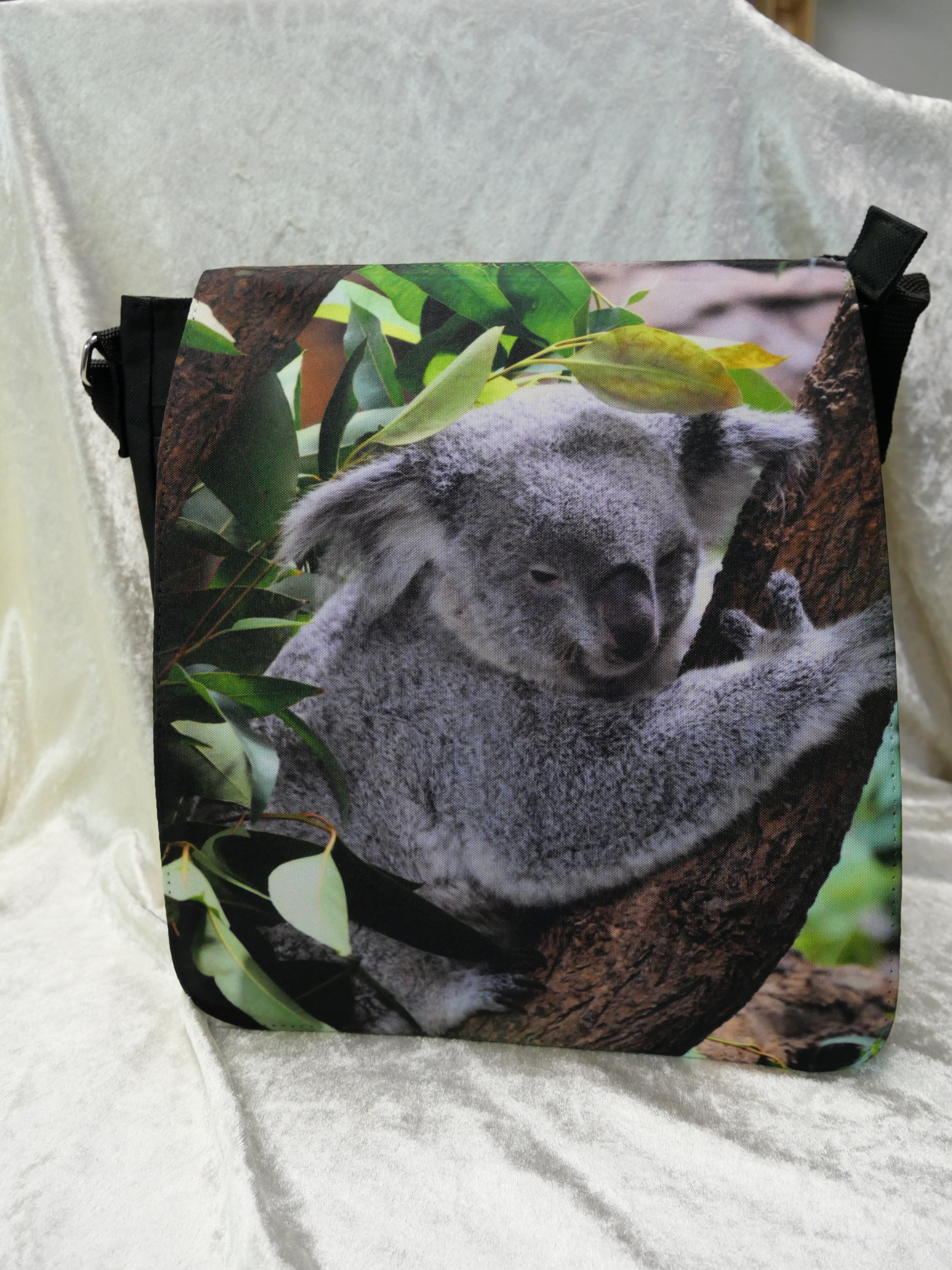 Bild-Nr. P1033921
Umh&auml;ngetasche Venedig