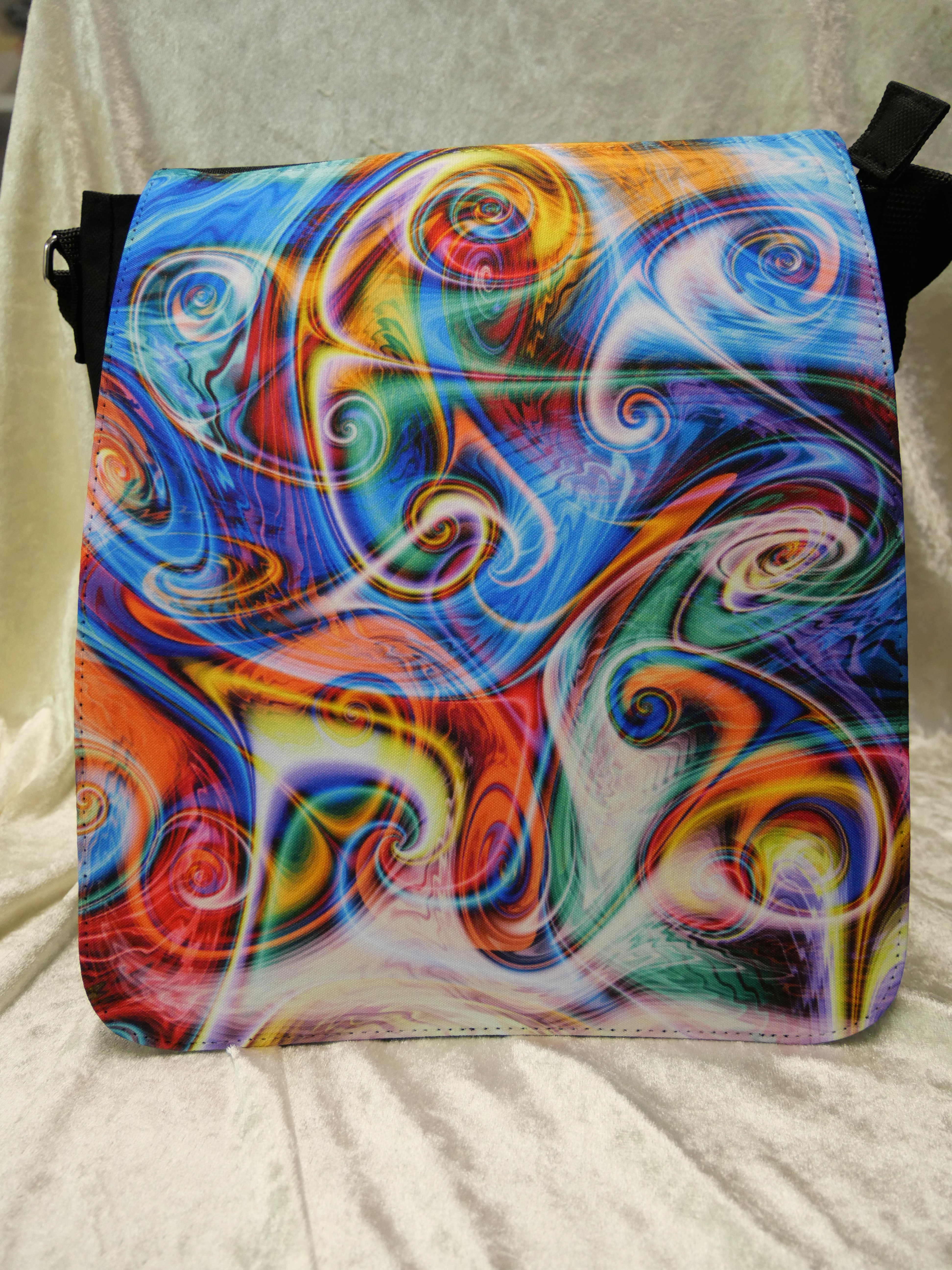 Bild-Nr. P1033929

Umh&auml;ngetasche Venedig