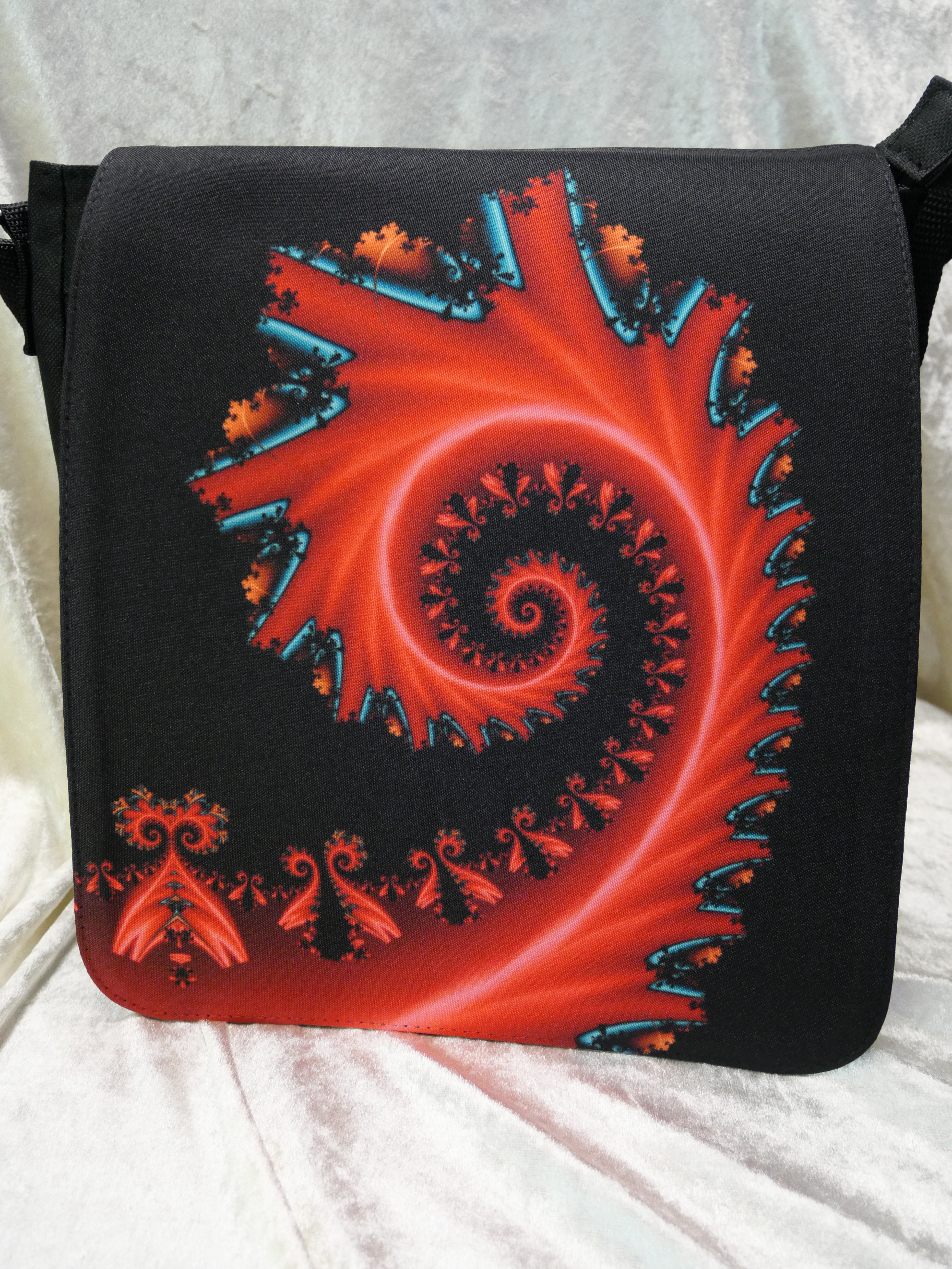 Bild-Nr. P1033931
Umh&auml;ngetasche Venedig